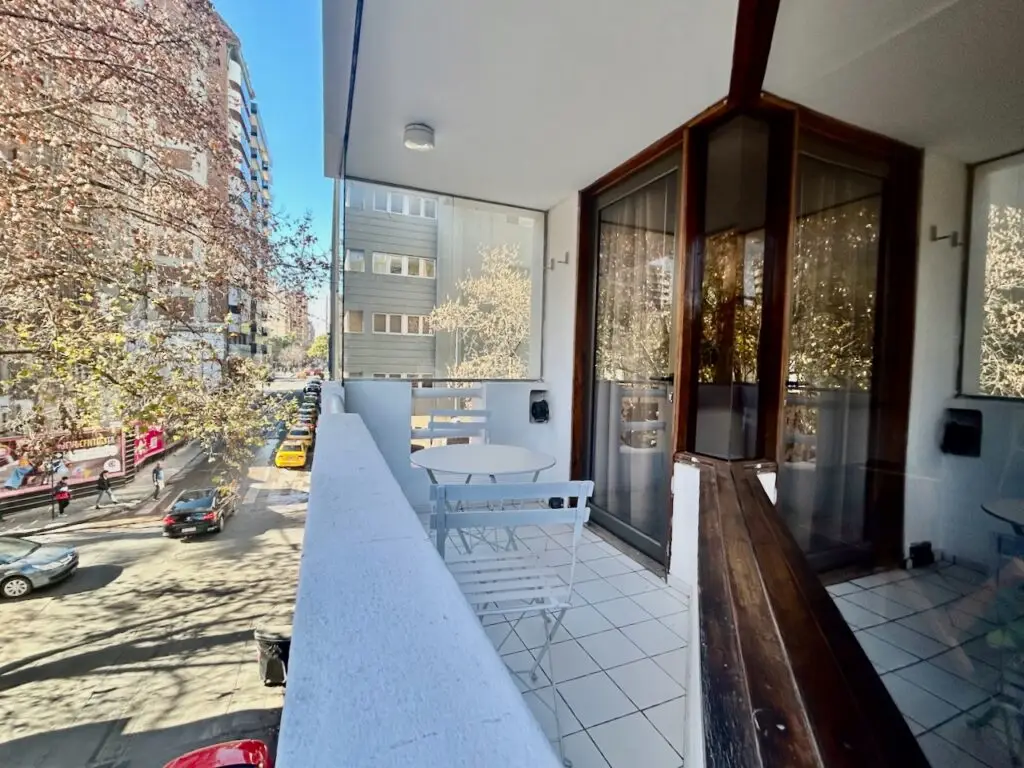 Piso 2 - LapridaOnce Córdoba Argentina Departamento de alquiler temporal - balcon calle