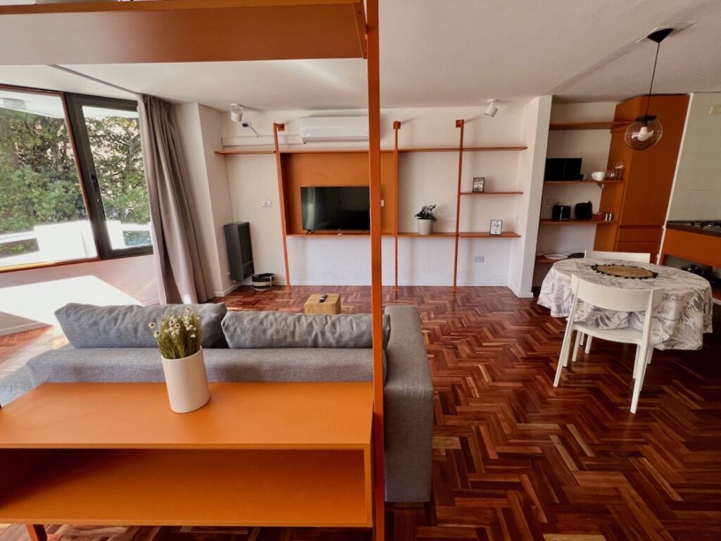 Piso 3 - LapridaOnce Córdoba Argentina Departamento de alquiler temporal - Living Comedor