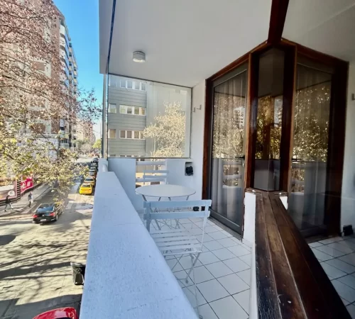 Piso 2 - LapridaOnce Córdoba Argentina Departamento de alquiler temporal - balcon calle